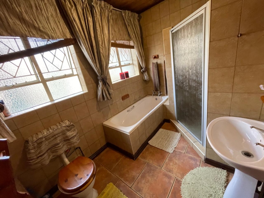 4 Bedroom Property for Sale in Riebeeckstad Free State